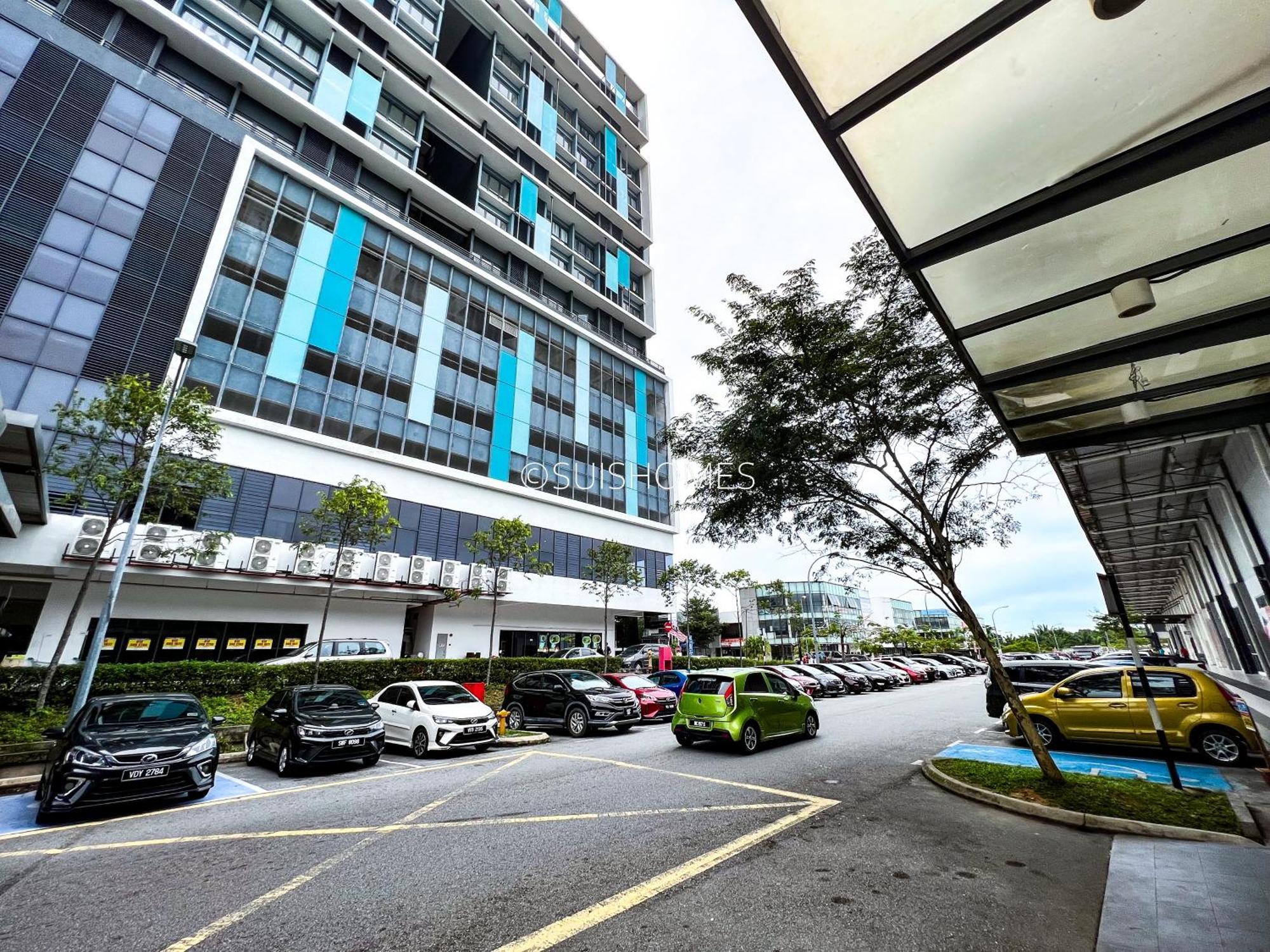 Klia Transit Hub - Kip Core - Town Center, Sepang Exterior photo